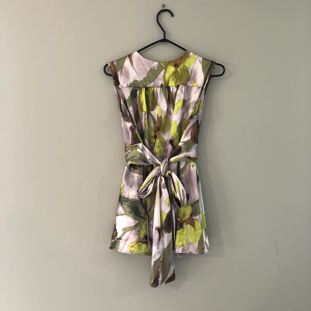 Vera Wang Top - Picture 4 of 8